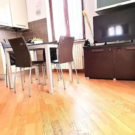 Luxury Centre ヴェローナ